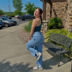 Meet your Posher, Allie